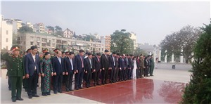 Lãnh đạo tỉnh, Thành phố dâng hương tưởng niệm các anh hùng liệt sĩ