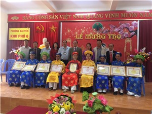 Lãnh đạo thành phố chúc thọ người cao tuổi