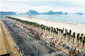 "Rực rỡ Hạ Long" ở Khu du lịch Bãi Cháy