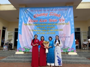 Hội LHPN phường Hoành Bồ tổ chức Chương trình giao lưu dân vũ