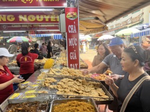Ẩm thực Hạ Long hấp dẫn du khách