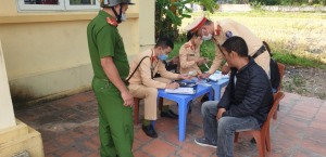 Kiên quyết xử lý đối với trường hợp vi phạm trật tự an toàn giao thông.