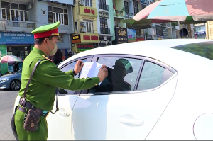 Tăng cường bảo đảm trật tự an toàn giao thông và chống ùn tắc giao thông 