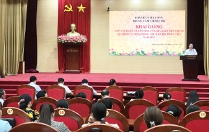 Tập huấn kiến thức về văn hóa ứng xử, giao tiếp trong gia đình và cộng đồng cho cán bộ, Đảng viên
