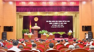 Khai mạc kỳ họp thứ 8 HĐND TP Hạ Long khóa II, nhiệm kỳ 2021-2026