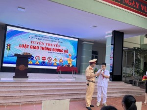 Tăng cường tuyên truyền đảm bảo an toàn giao thông cho học sinh