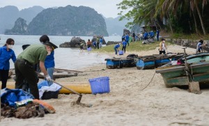 Để vịnh Hạ Long không rác thải nhựa 