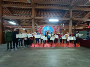 Ấm áp Lễ mừng thọ đầu xuân