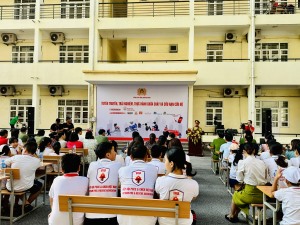 Gần 4000 người dân TP Hạ Long được tham gia trải nghiệm, thực hành chữa cháy và cứu nạn cứu hộ