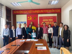  Phường Hùng Thắng nhận đỡ đầu trẻ em có hoàn cảnh đặc biệt khó khăn 