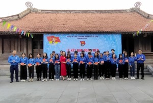 Lễ kết nạp Đoàn viên cụm Đoàn số 3