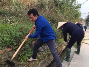Bí thư Đoàn gương mẫu, làm kinh tế giỏi