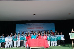 Ngoại khóa “Thi tìm hiểu, ký cam kết về thực hiện Bộ quy tắc ứng xử trên địa bàn tỉnh Quảng Ninh”