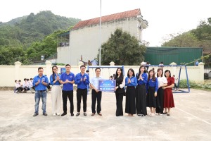  Khánh thành và bàn giao khu vui chơi cho thanh thiếu nhi xã Vũ Oai