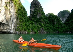 Sắp công bố vùng hoạt động vui chơi, giải trí dưới nước trên vịnh Hạ Long