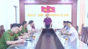 Công bố quyết định thi hành kỷ luật đối với đồng chí Nguyễn Thành Nam, Ủy viên Ban Thường vụ Đảng ủy phường, Bí thư Chi bộ, Trưởng Công an phường Bãi Cháy