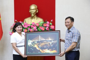 Đoàn công tác TP Yên Bái tham quan, học tập kinh nghiệm chuyển đổi số tại TP Hạ Long