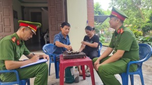 Trưởng công an xã tận tụy vì dân