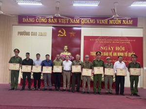 Phường Cao Xanh: Tổ chức Ngày hội toàn dân bảo vệ an ninh Tổ quốc năm 2023 và Hội nghị “Công an lắng nghe ý kiến nhân dân”.