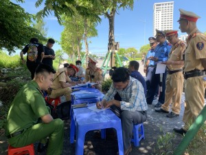 Hạ Long tổng kiểm soát phương tiện kinh doanh vận tải
