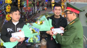 Phường Trần Hưng Đạo: Thăm, gặp gỡ các tân binh chuẩn bị lên đường nhập ngũ