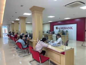 Ngành ngân hàng hỗ trợ người dân và doanh nghiệp sau bão 