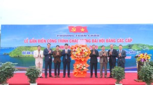 Phường Tuần Châu: Gắn biển công trình chào mừng Đại hội Đảng các cấp